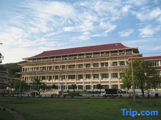 Junchao Light Luxury Hotel
