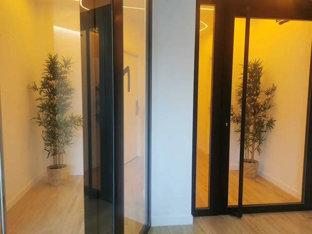 Bilbao ROOMS & KITCHEN Santutxu