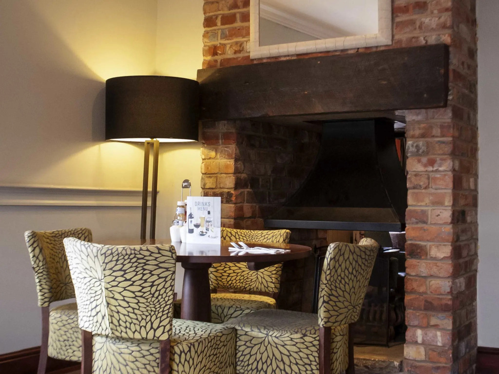 IBIS Wakefield East-Castleford, M62 J31