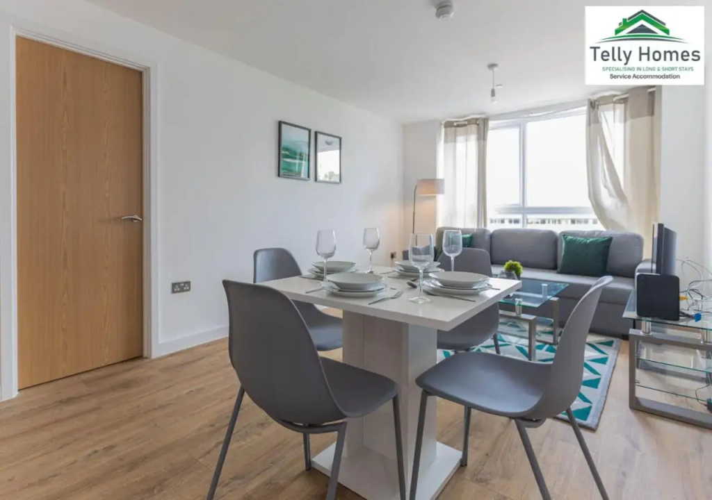 10 percent off weekly and 20 percent off monthly bookings - Marigold unit at Telly Homes Limited Birmingham City Centre -2 bedroom Apartment, Free WIFI