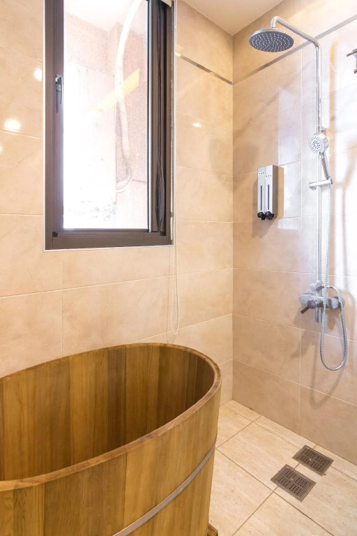Jhongshan Building Bed and Breakfast
