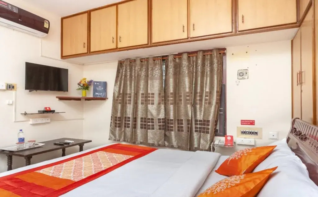 SS Guest House