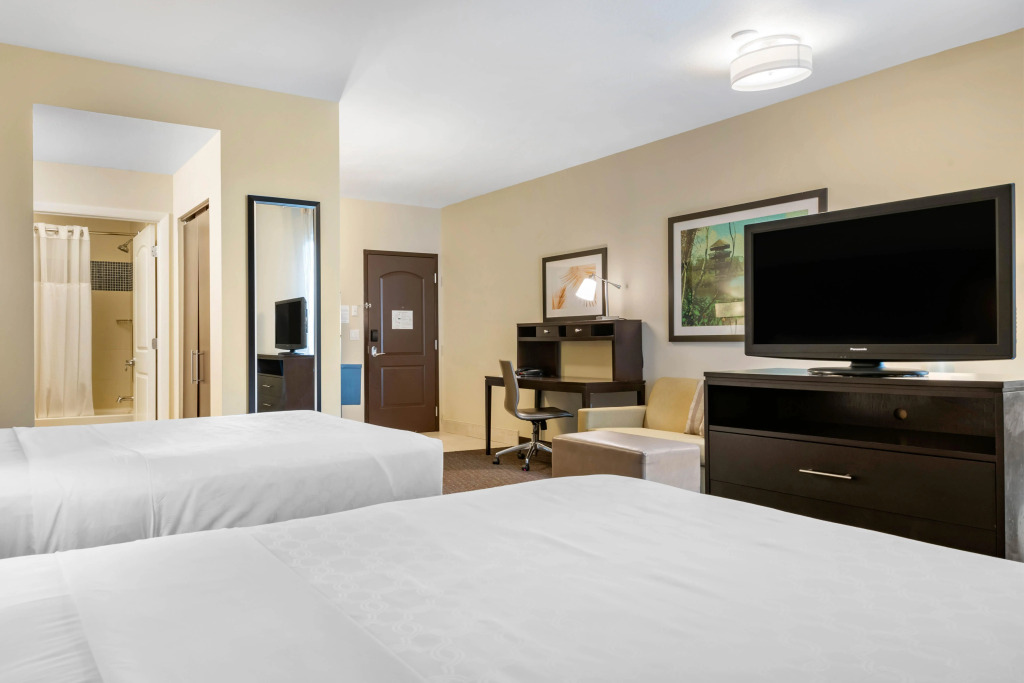 Staybridge Suites St. Petersburg FL by IHG