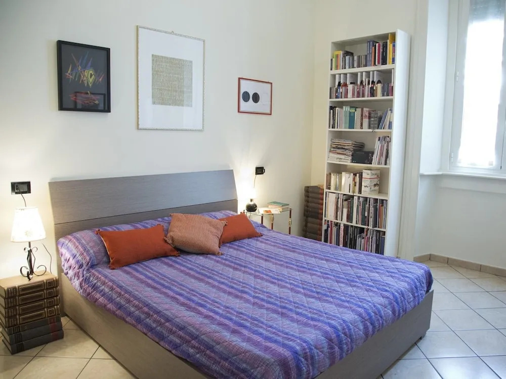 Station Apartment