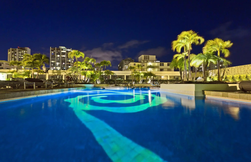 Hilton Waikiki Beach Resort & Spa