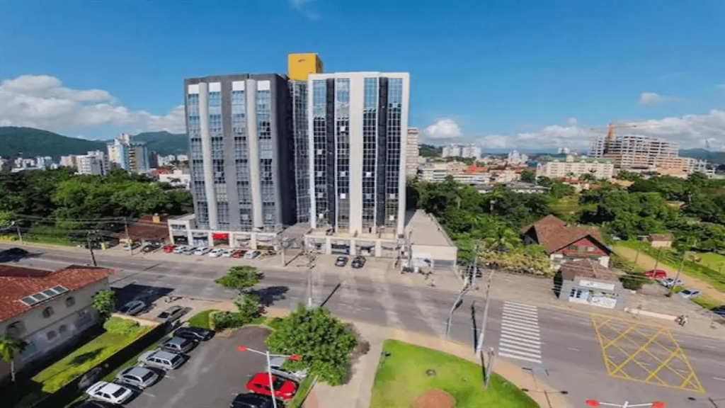 Saint Sebastian Flat 206 - Com Hidro! até 4 pessoas, Duplex, no centro