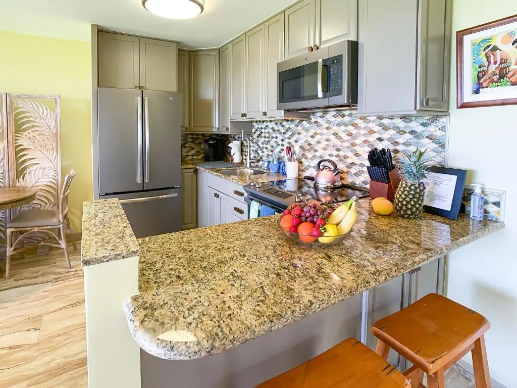 WBH D227 - Aloha La'i2 - Oceanfront/1b1b/Wifi/AC/Cable/Pool/Extras