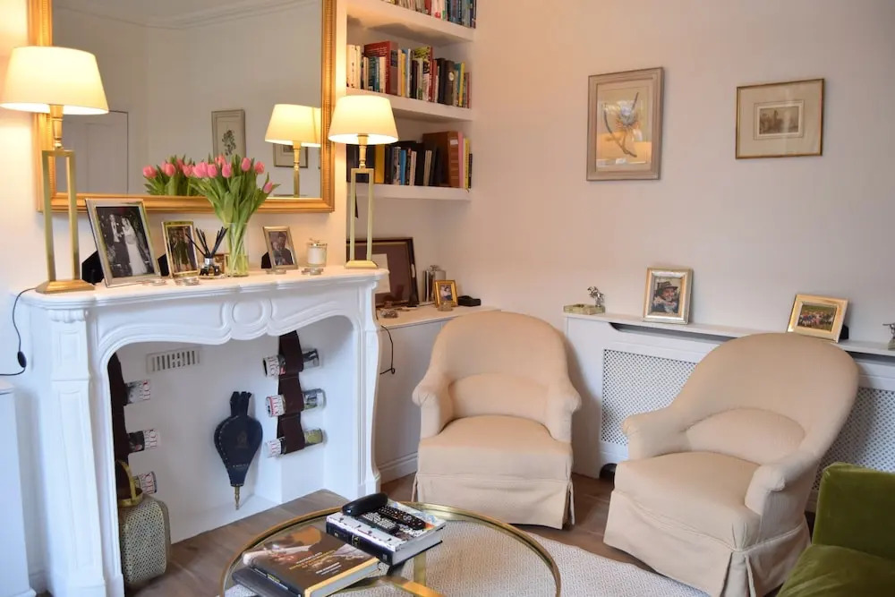 Luxury 3 Bedroom Family Home With Garden