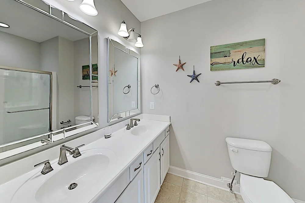 The At Barefoot Village: Patio & Pool 3 Bedroom Condo