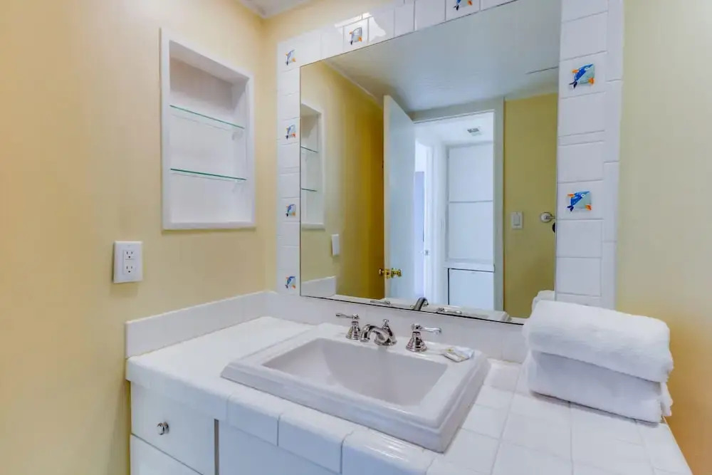 Shores Townhouse by Forehand Rentals