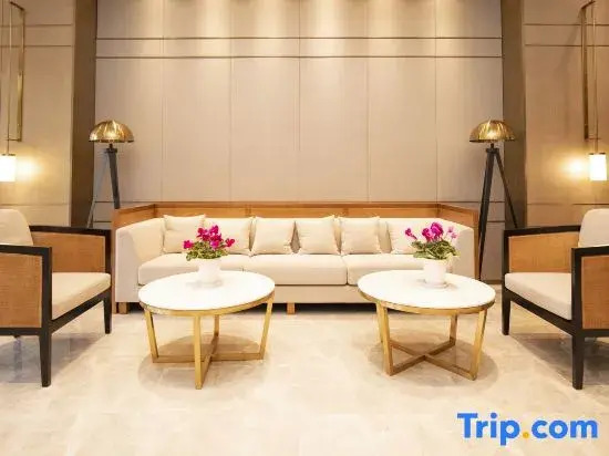 Qingmu Collection Hotel (Wuxi Shuofang Airport Hongshan)