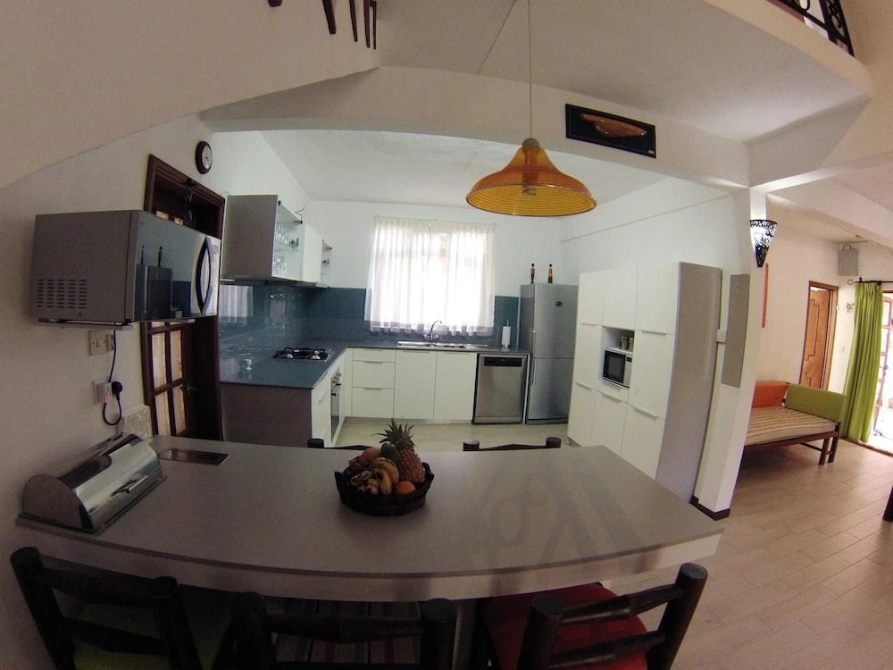Villa With 3 Bedrooms in Grande Riviere Noire, With Wonderful Mountain View, Private Pool, Enclosed Garden - 1 km From the Beach