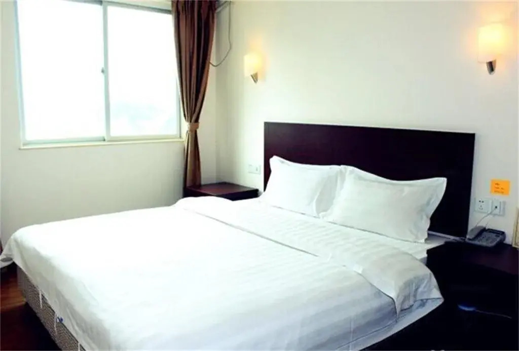 Yi Jia Holiday Hotel