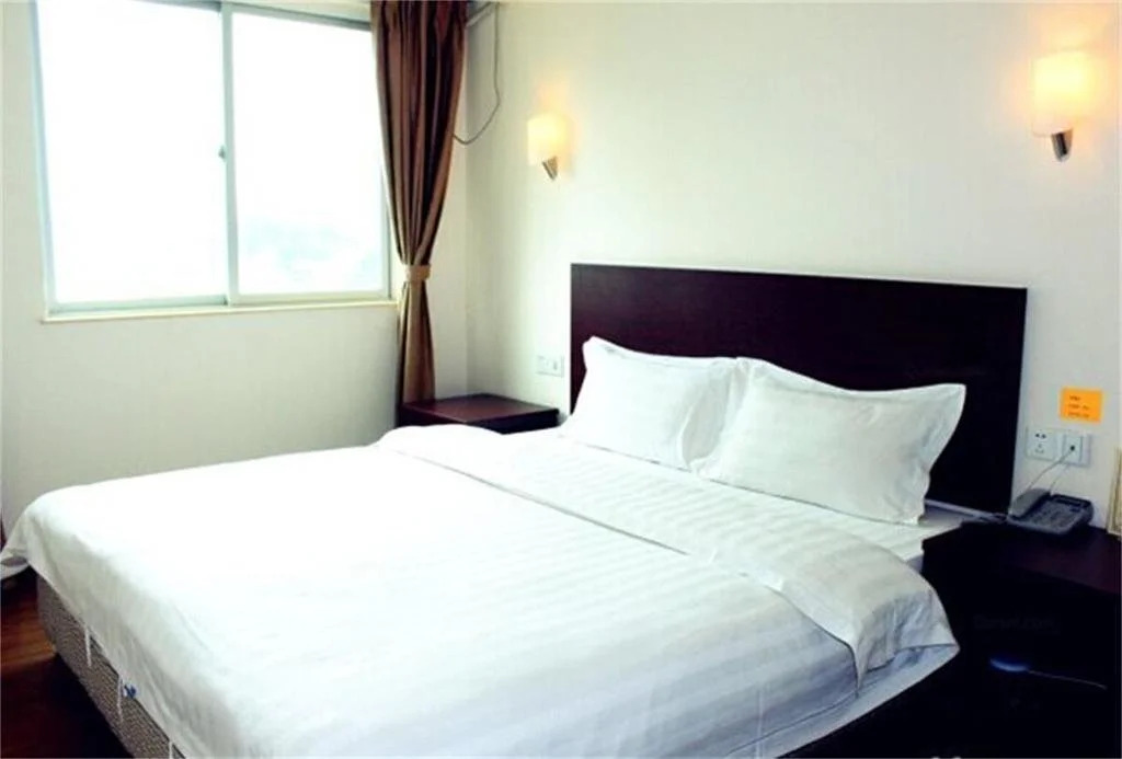 Yi Jia Holiday Hotel