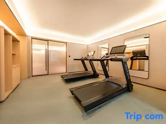 Ji Hotel (Guiyang Baiyun Middle Road Metro Station)