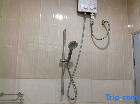 Phuket Town Budget House - Aircon Room #1