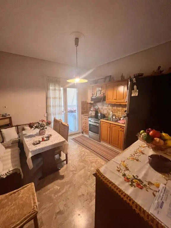100s.m. Apartment 1 minute from elves mill and half an hour from meteora