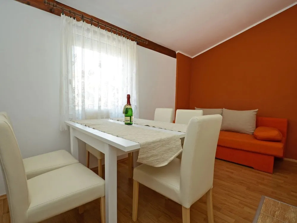 Apartment for up to 5 Persons Near Porec With Shared Pool