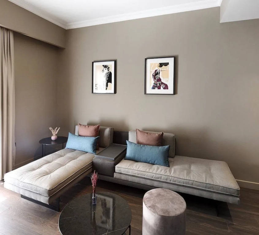 Roomore Apartments