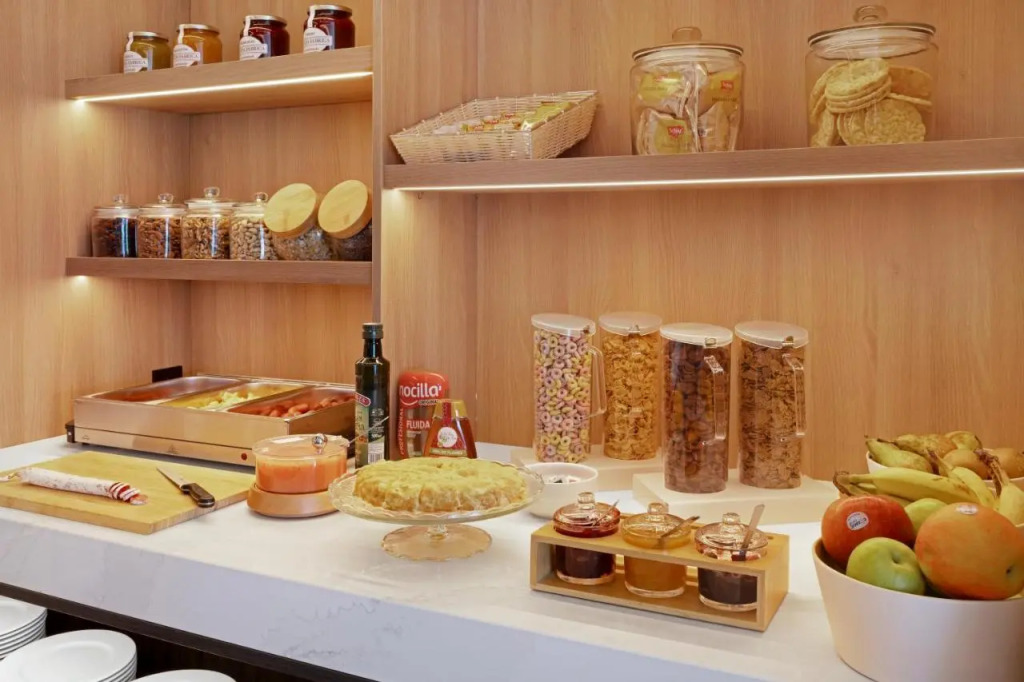 B&B HOTEL Santiago Milladoiro