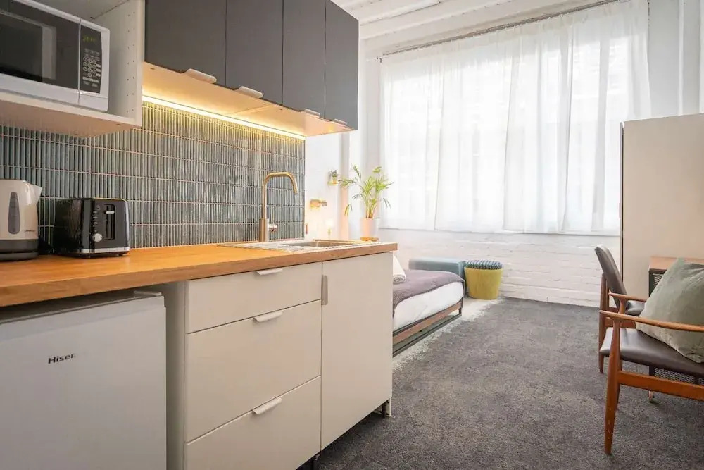 Kozyguru | Chic Studios | Oasis In The Heart Of Darlinghurst