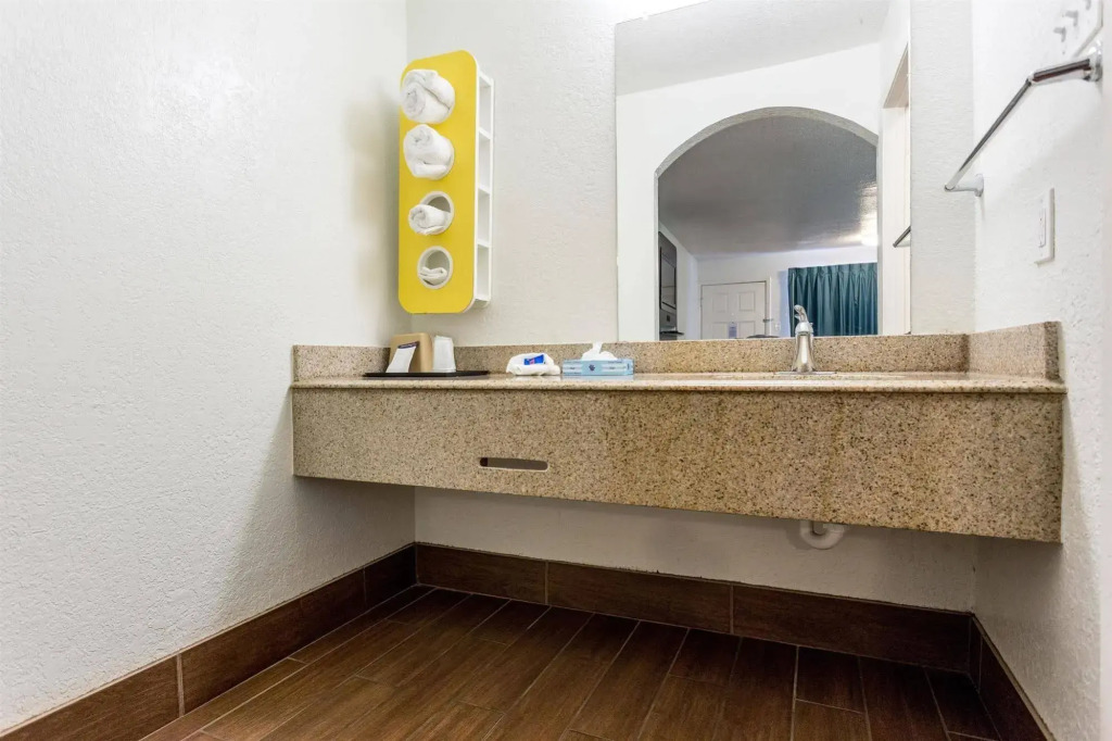 Motel 6-Bryan, TX - College Station