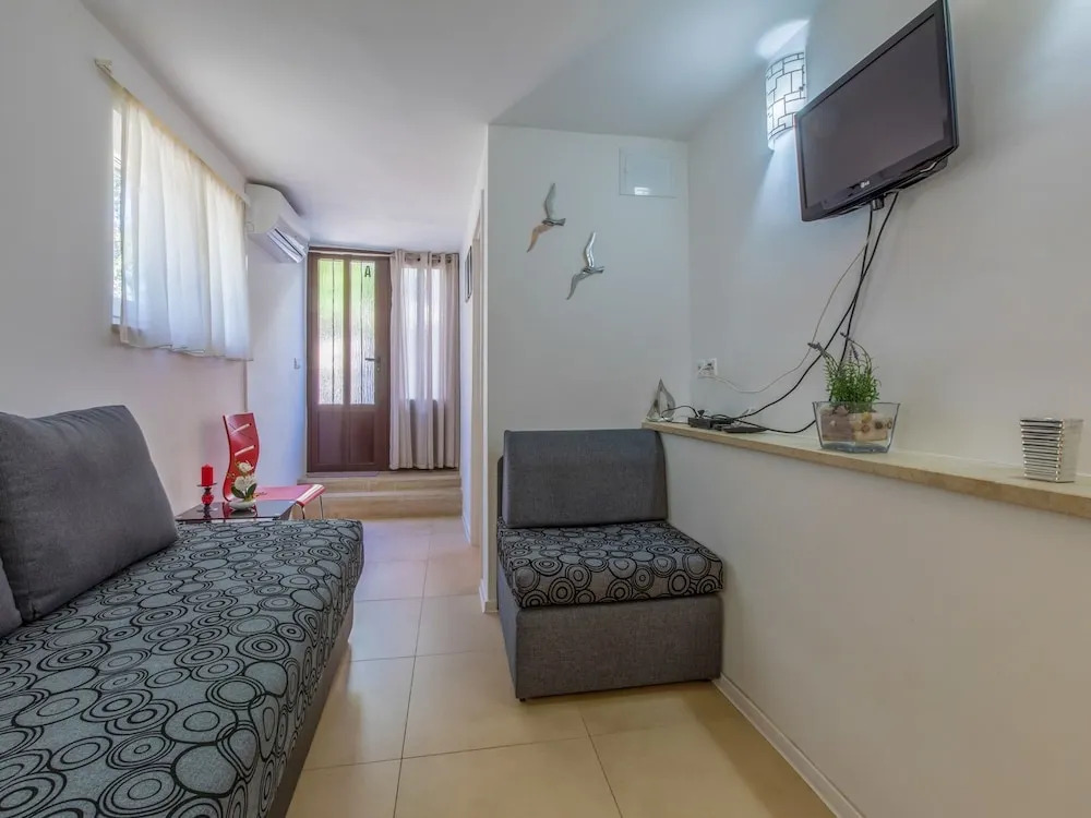 Apartments Hinic