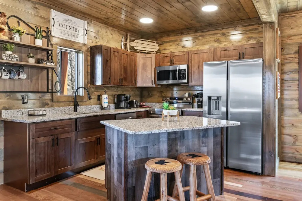 Mountain Retreat w/ Hot Tub & Games! Sleeps 10!