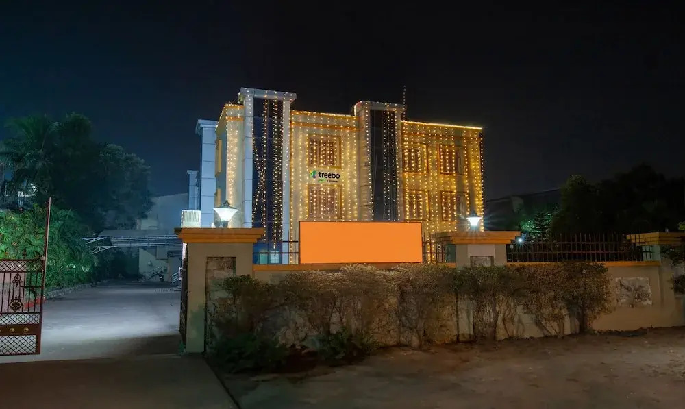 Treebo Y Hotels Elite, Khandagiri