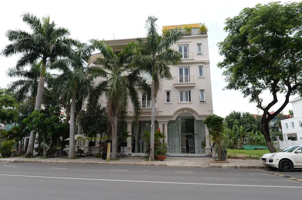 The Palm Suites