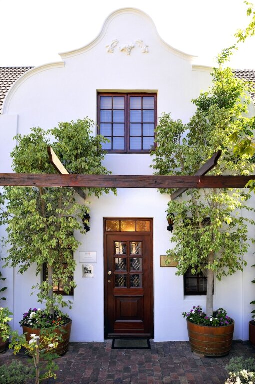 Gable Manor by Neighbourgood