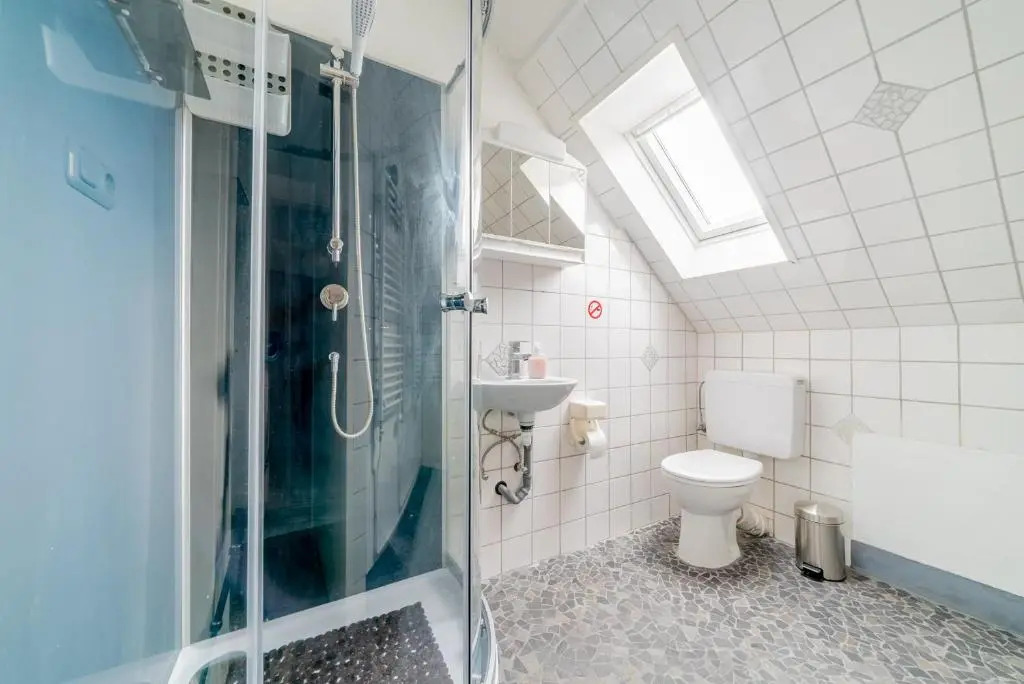 Id 6894 - Private Apartment
