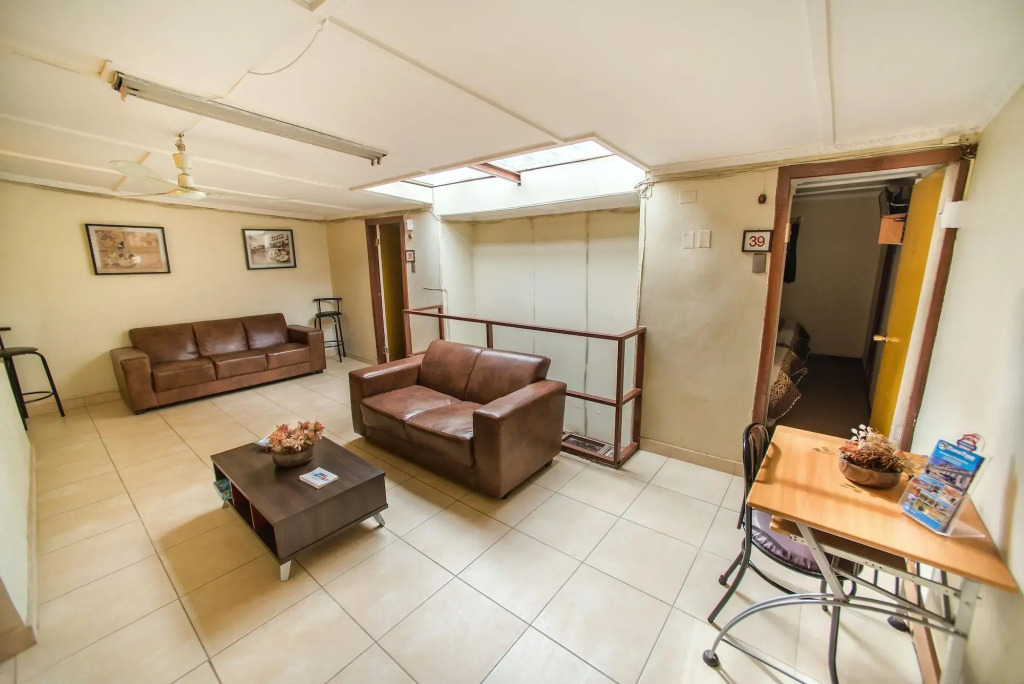 Hotel Sahara Inn