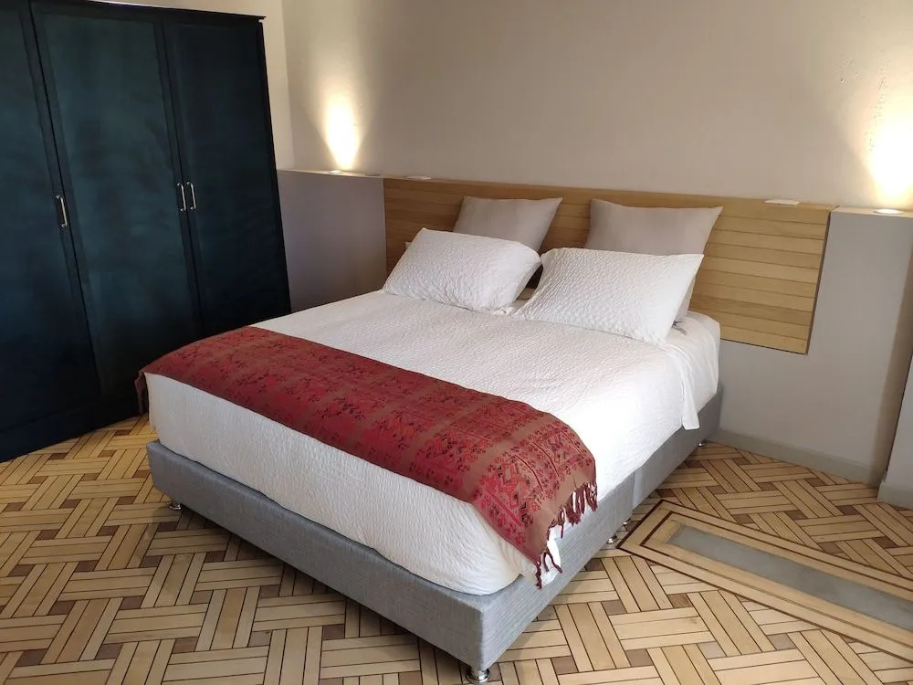 The Milagro Guest House