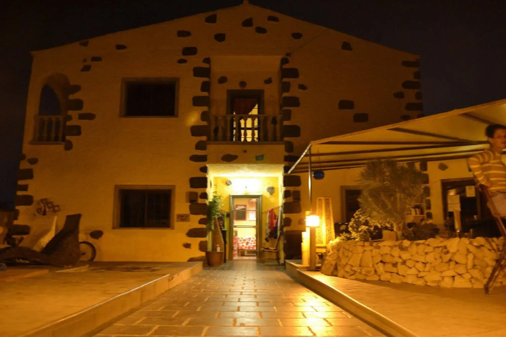 Los Amigos Nest Hostel