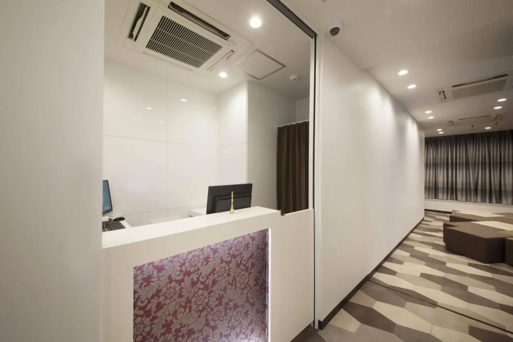 Centurion Ladies Hostel Ueno Park - Caters to Women