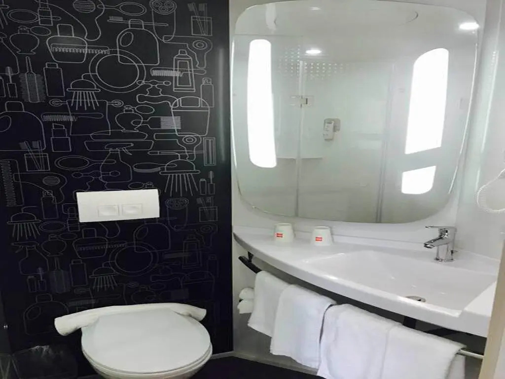 Ibis Beijing Guanzhuang Changying Middle Road Hotel