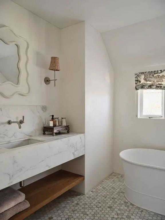 A Nomadic Abode - Luxury Boutique Retreat