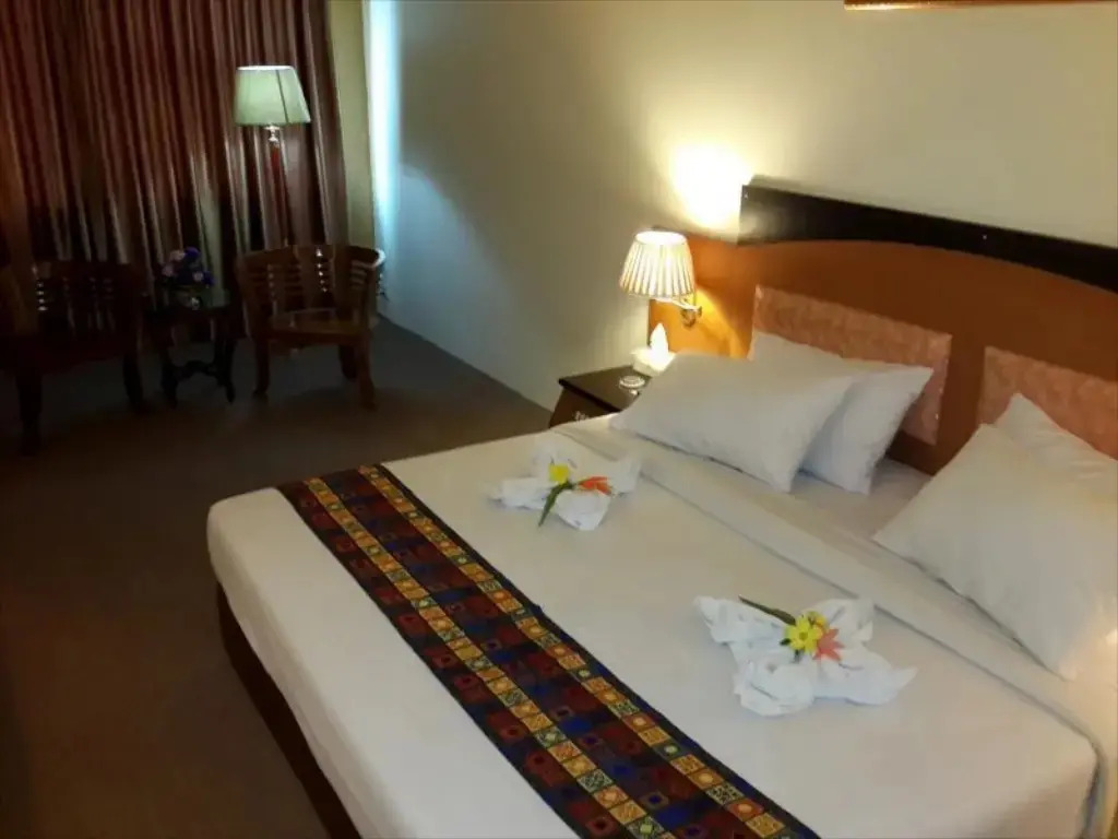 Paradise Hotel