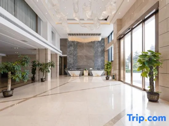 Qianyi Hotel(Yulin National Defense Building)