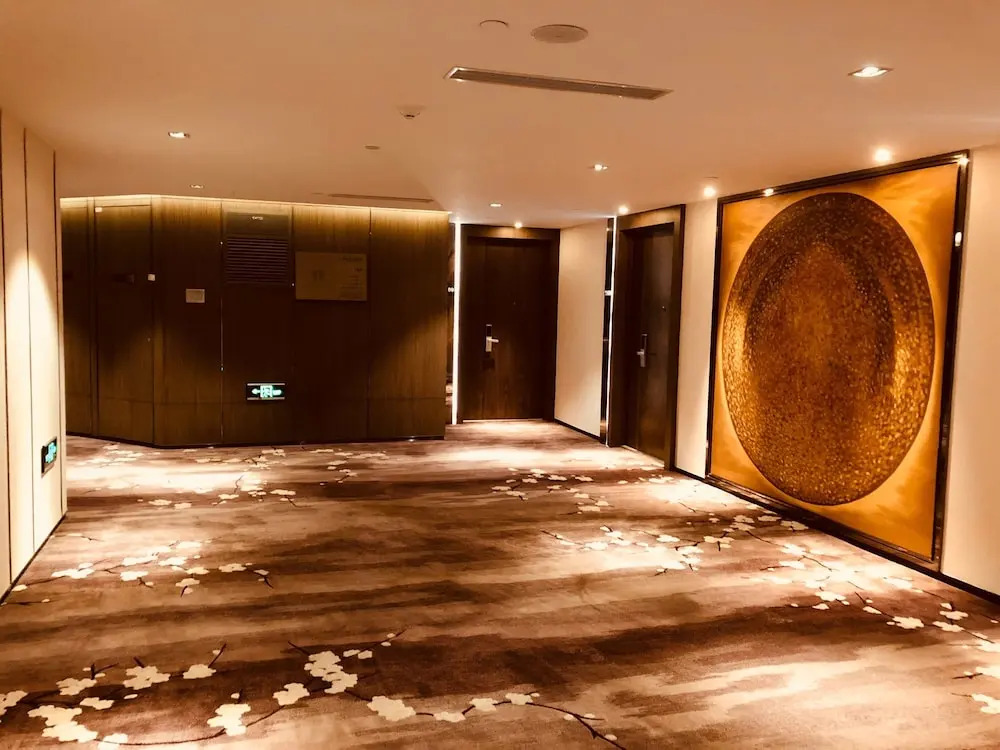 Suzhou Artrip Holiday Hotel