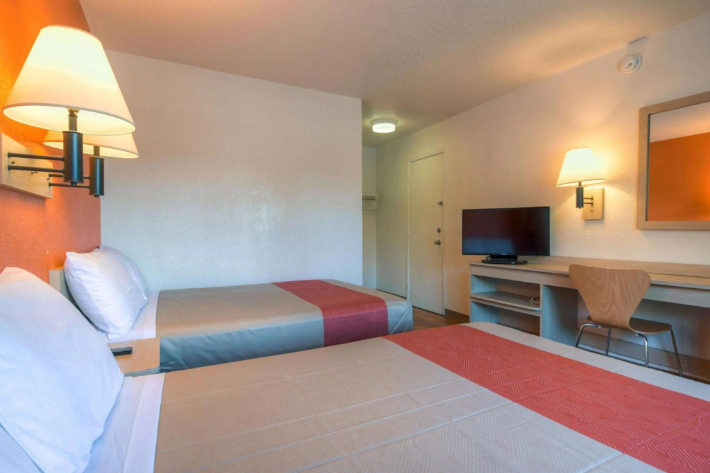 Motel 6-San Ysidro, CA - San Diego - Border