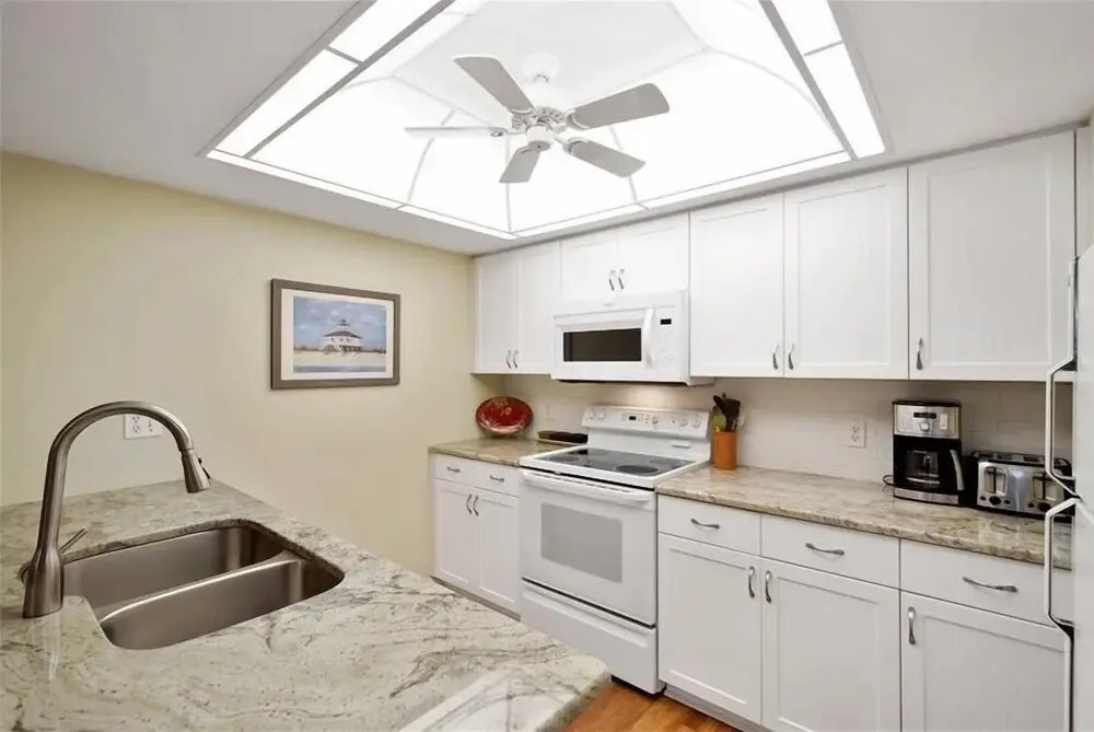 Sea Oats 123 2 Bedroom Condo by RedAwning