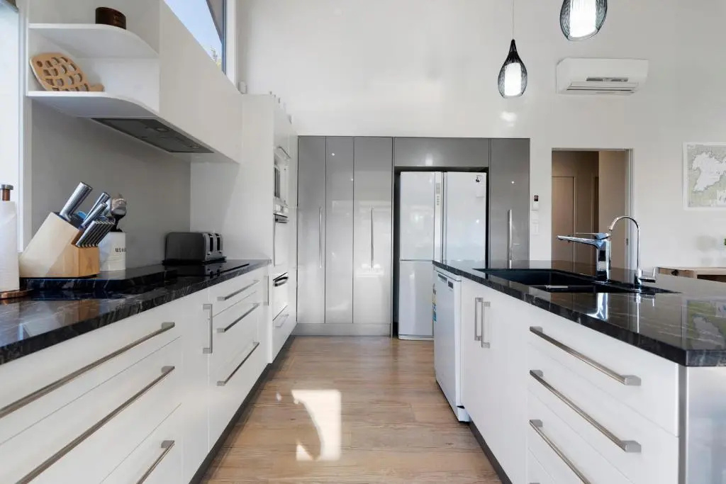 Stunner on Stanley - Wharewaka Holiday Home