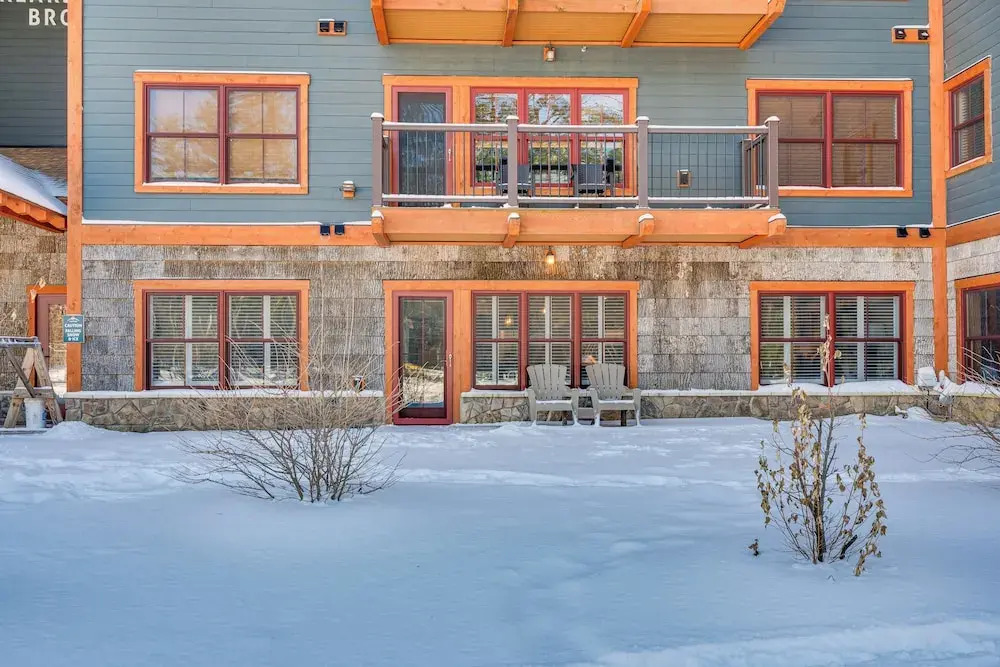 Ski-in/ski-out Cranmore Mountain Resort Condo!