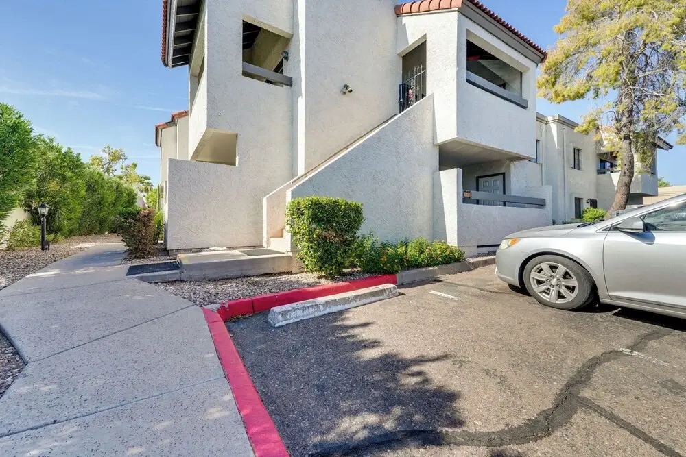 Patio & Pool Access: Modern Oasis 5 Mi to Asu!