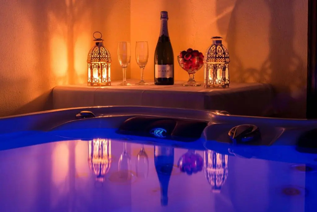 Nikos Takis Boutique Fashion hotel