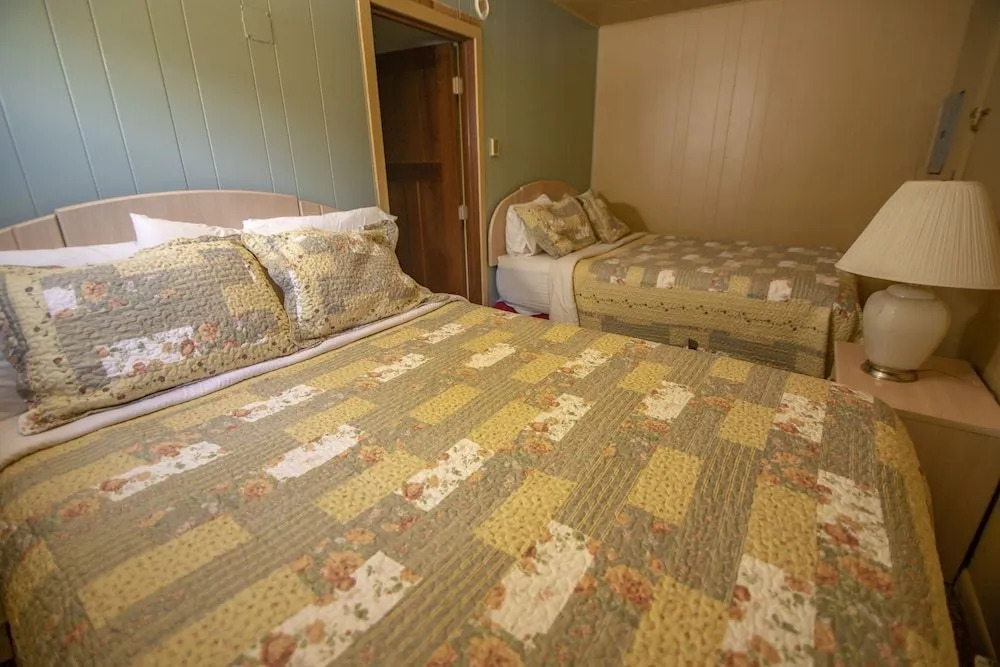 Ridges Inn & Suites