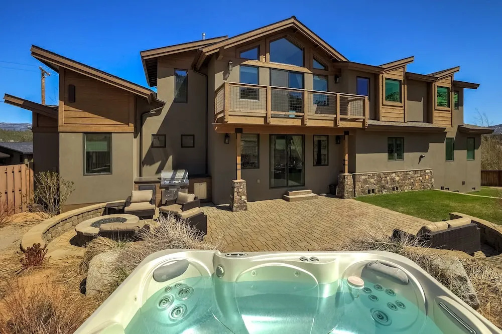 Elk Point Paradise