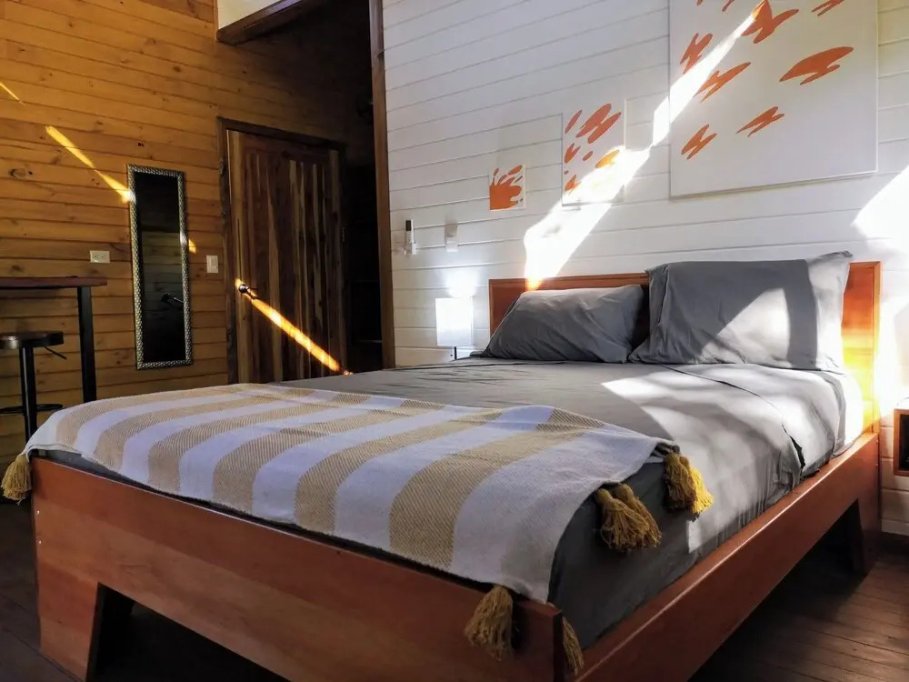 Thoas Lodge